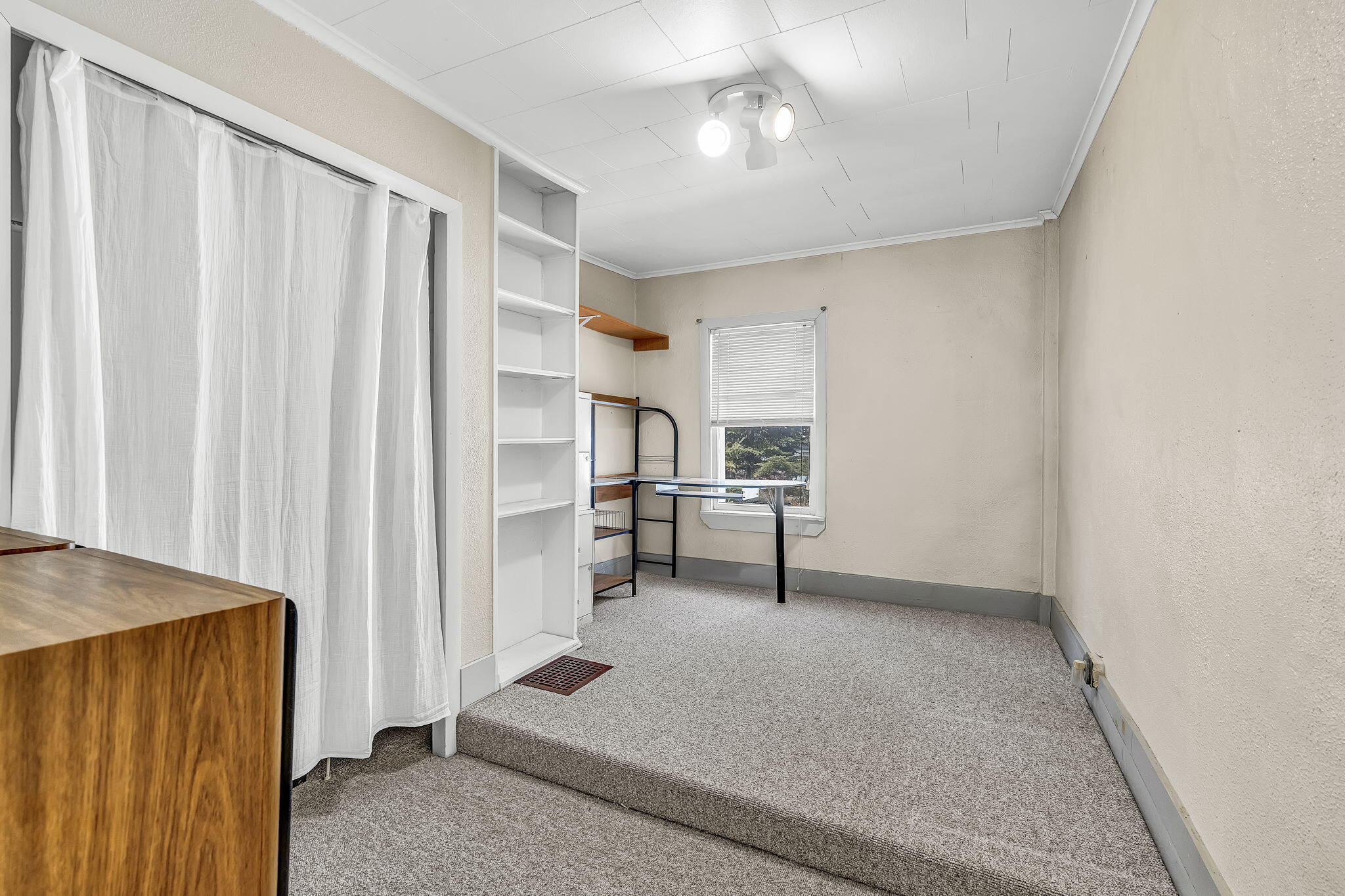 48 Main Road Charleston ME 04422