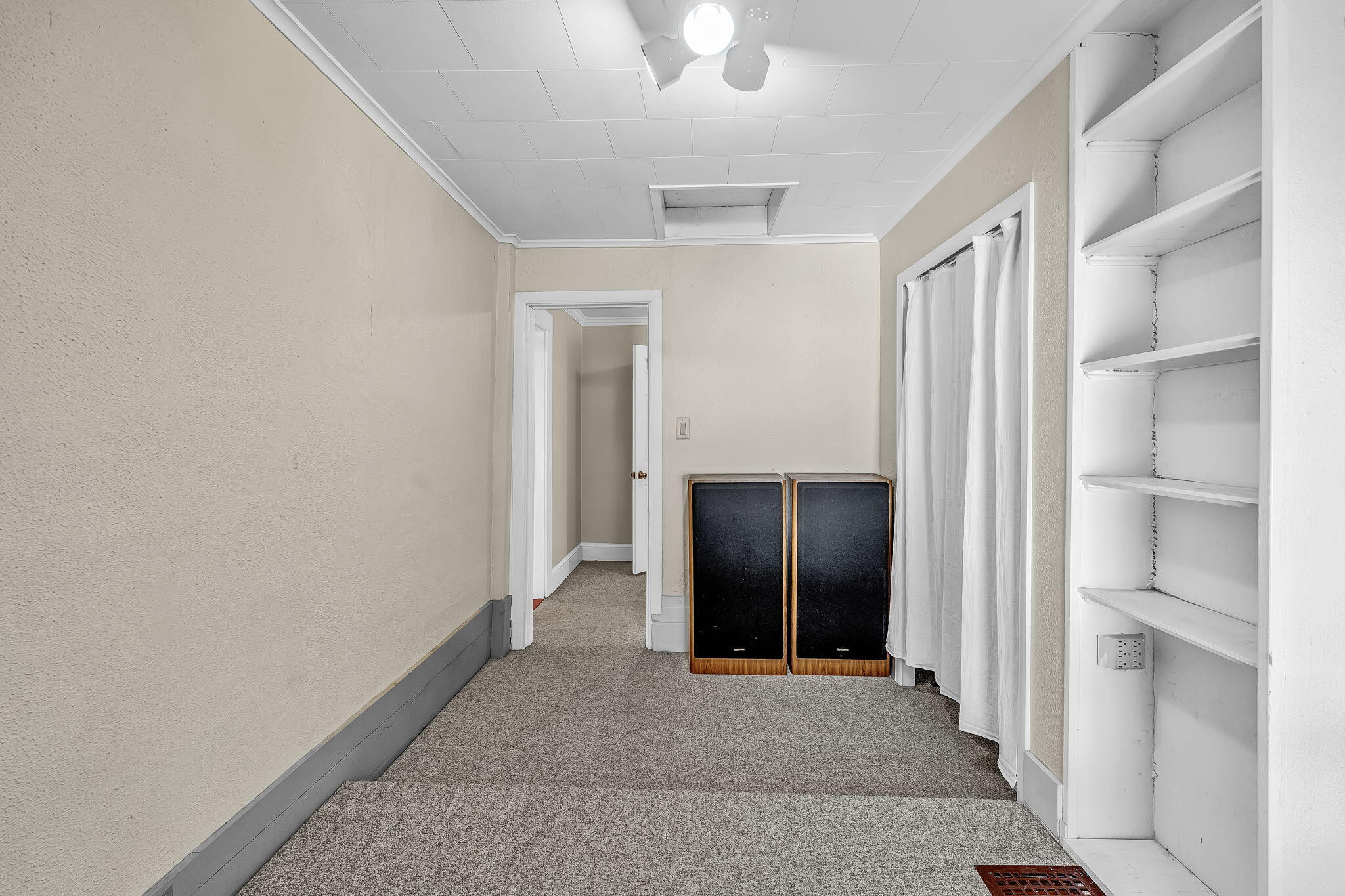 48 Main Road Charleston ME 04422