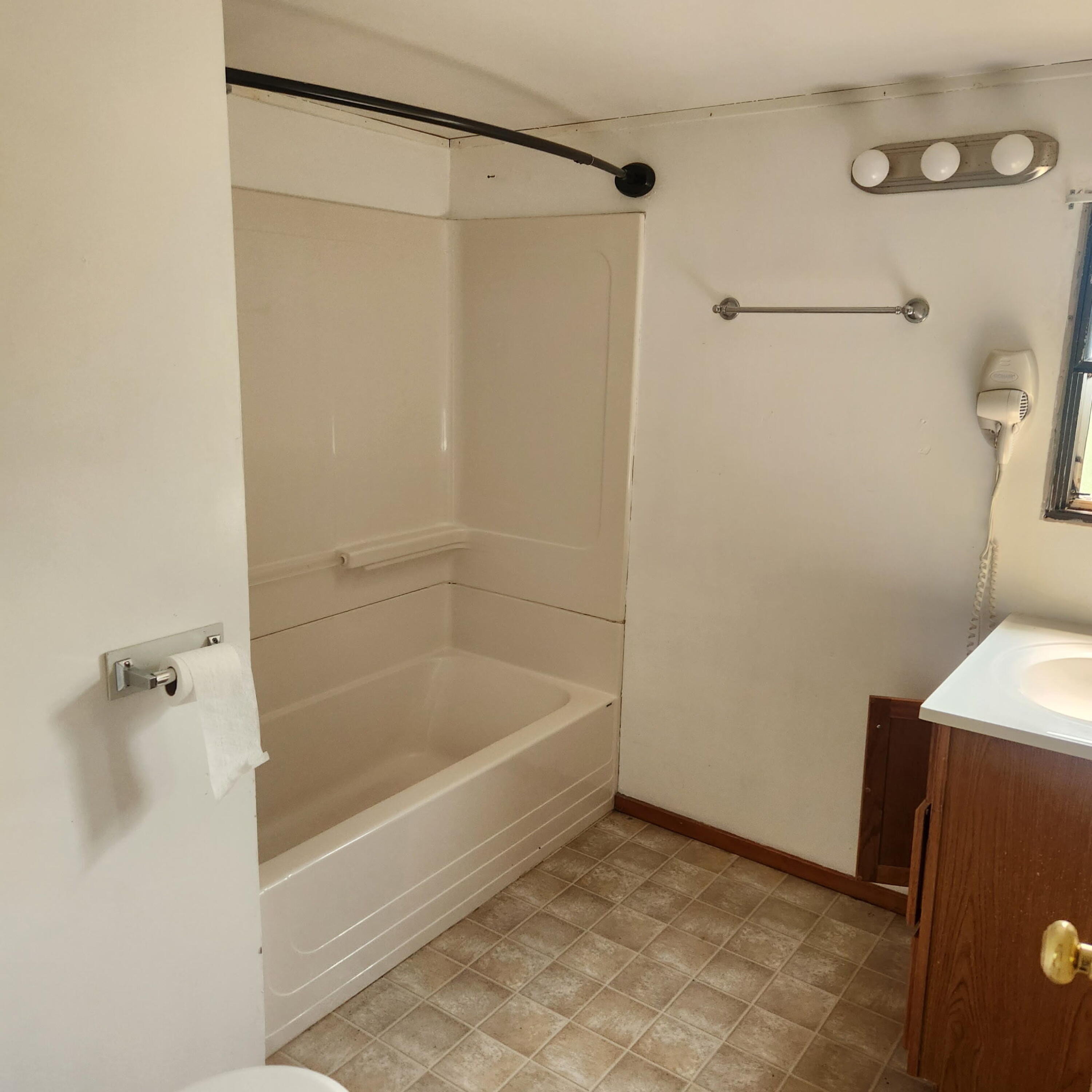 2317&2327 Broadway Bangor ME 04401