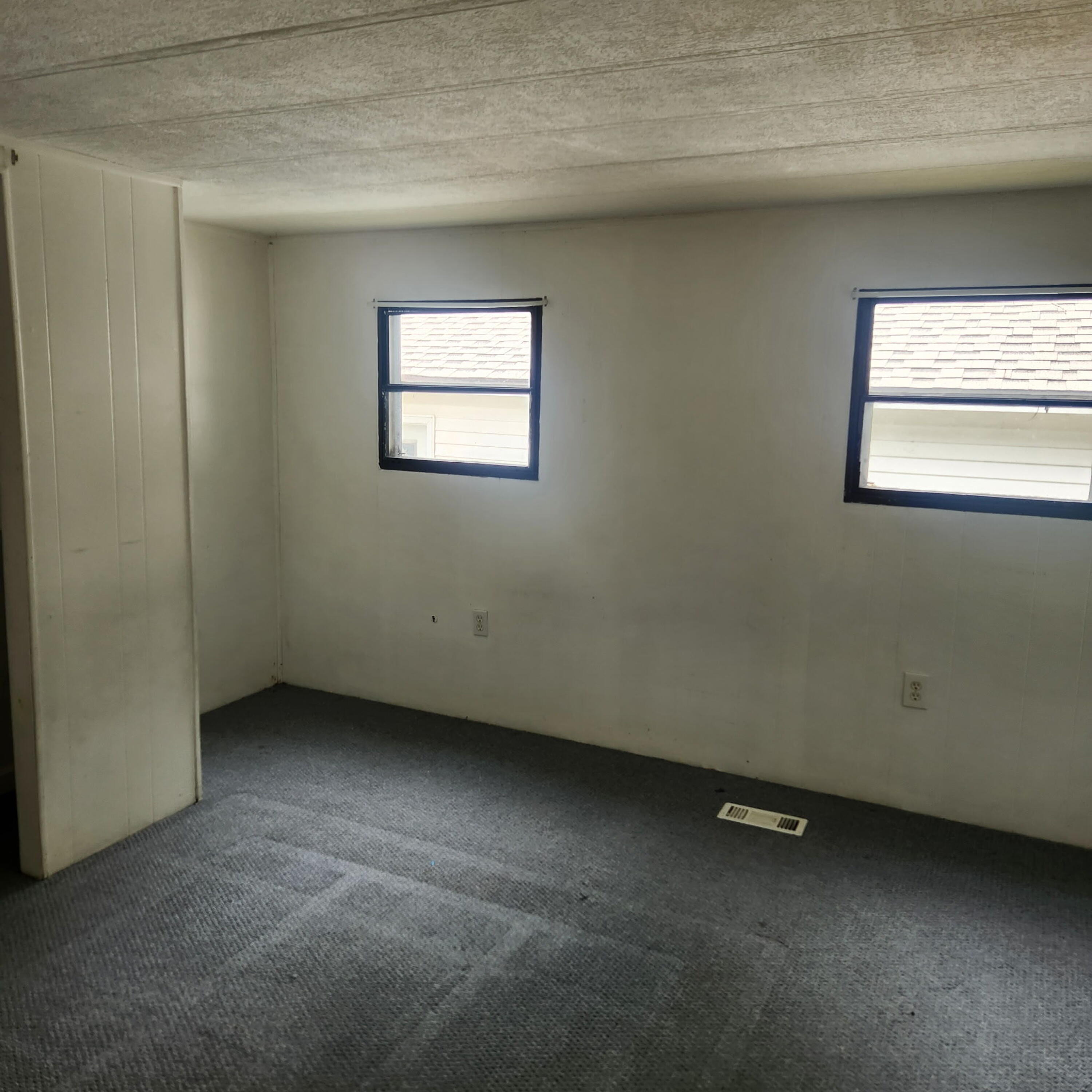 2317&2327 Broadway Bangor ME 04401