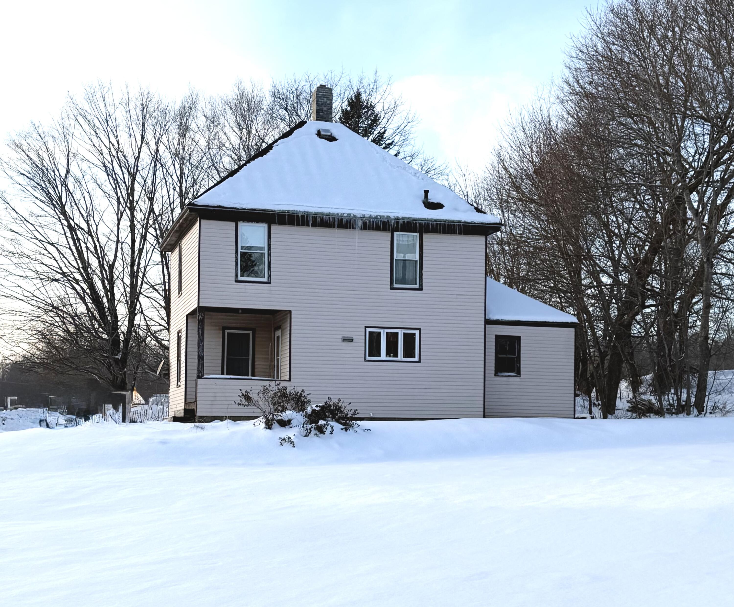 27 School Street Guilford ME 04443