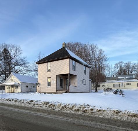 27 School Street Guilford ME 04443