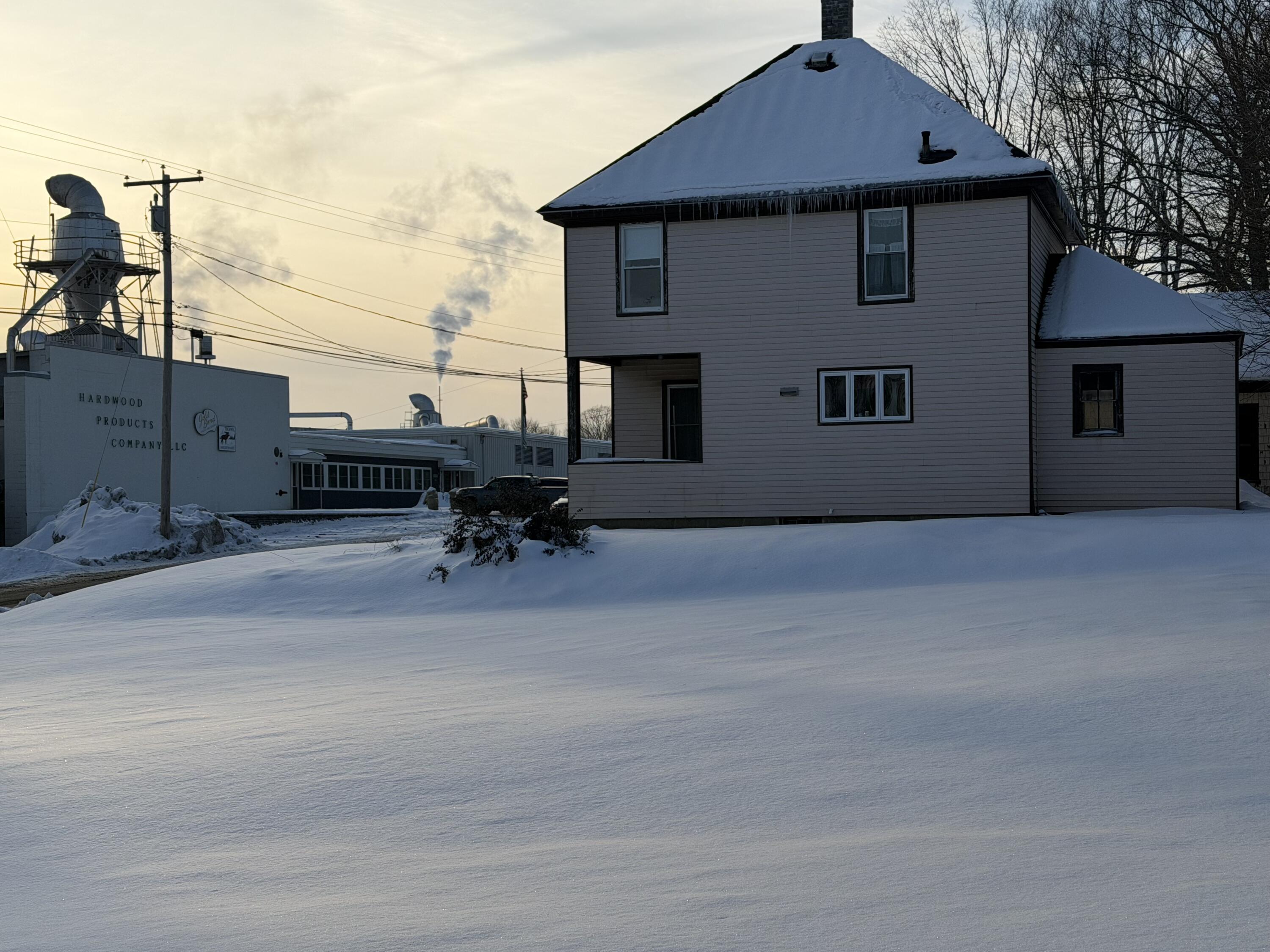 27 School Street Guilford ME 04443