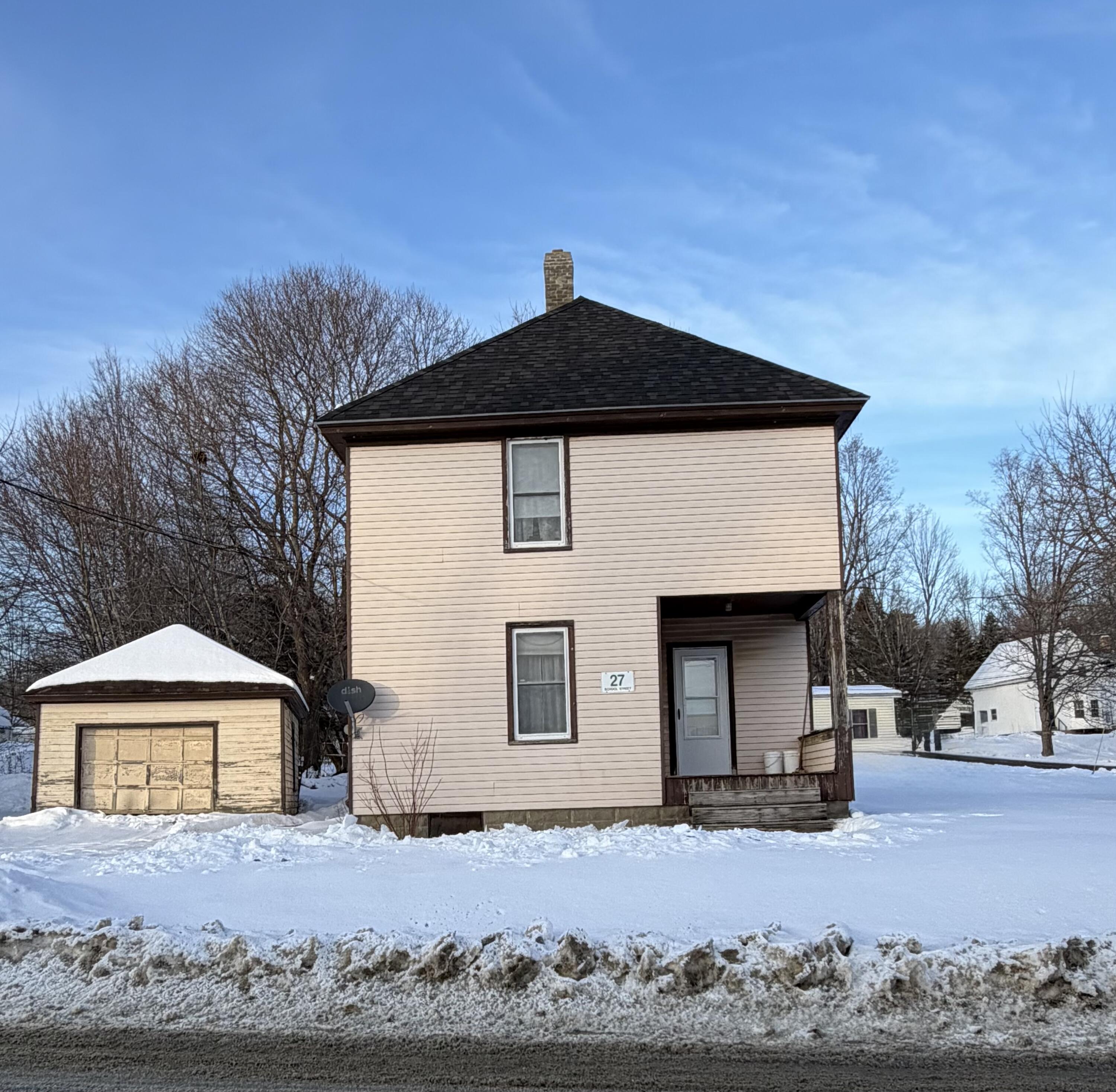 27 School Street Guilford ME 04443