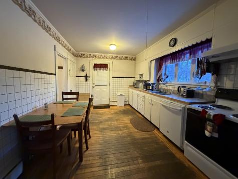 27 School Street Guilford ME 04443