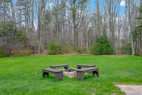 32 Acorn Circle Yarmouth ME 04096