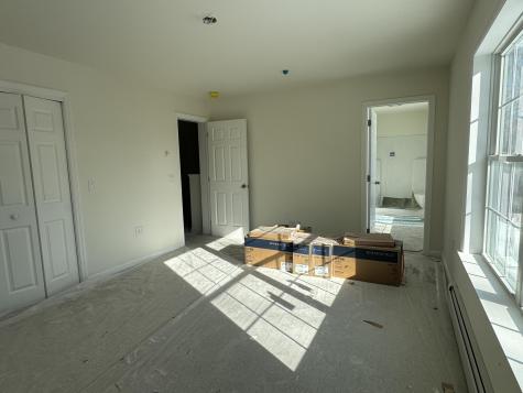 5 Bracken Woods Road Raymond ME 04071