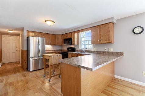 68 Felicia Lane Portland ME 04103
