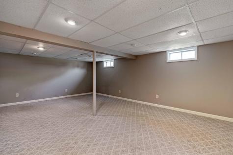 68 Felicia Lane Portland ME 04103