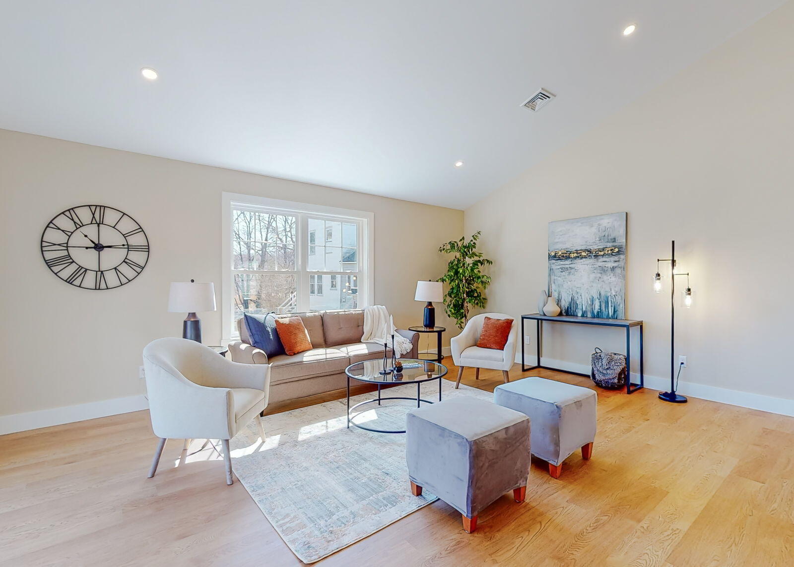 5 Middle Road Falmouth ME 04105