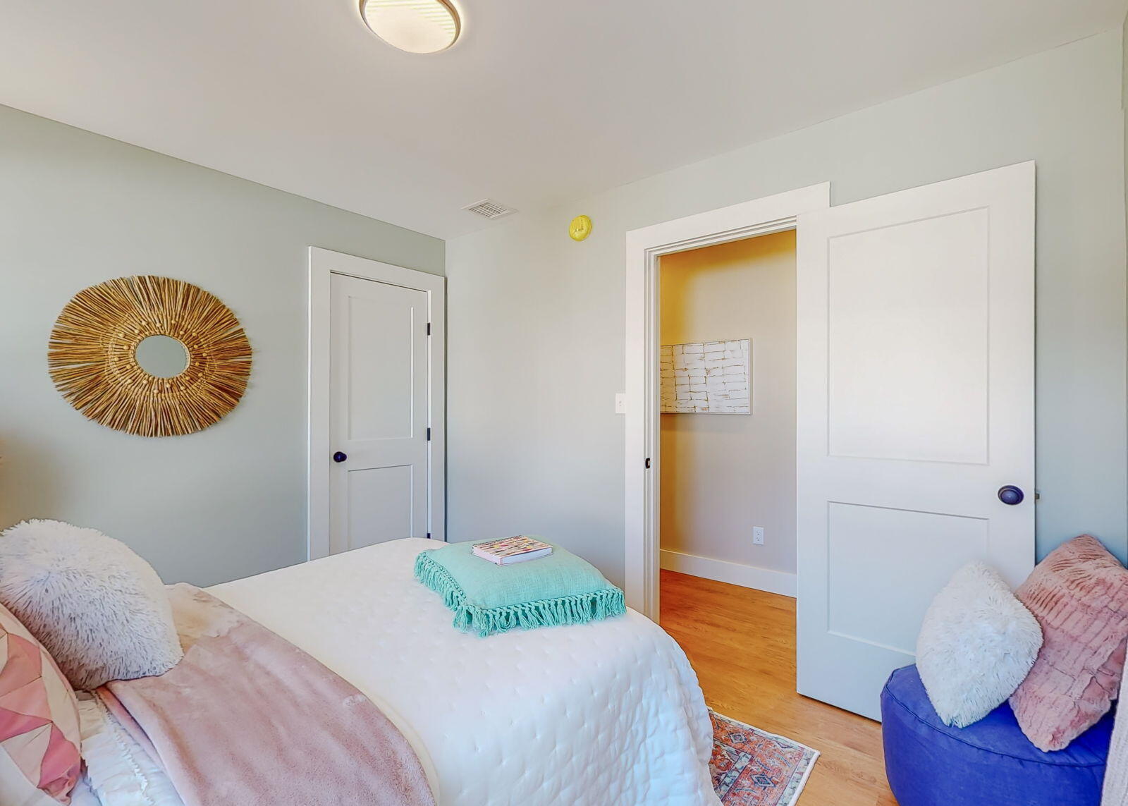 5 Middle Road Falmouth ME 04105