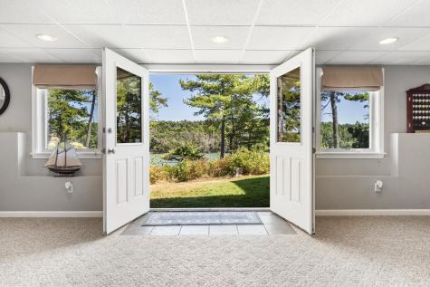35 Yuhas Drive Harpswell ME 04079