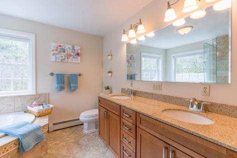 20 Ball Drive Raymond ME 04071
