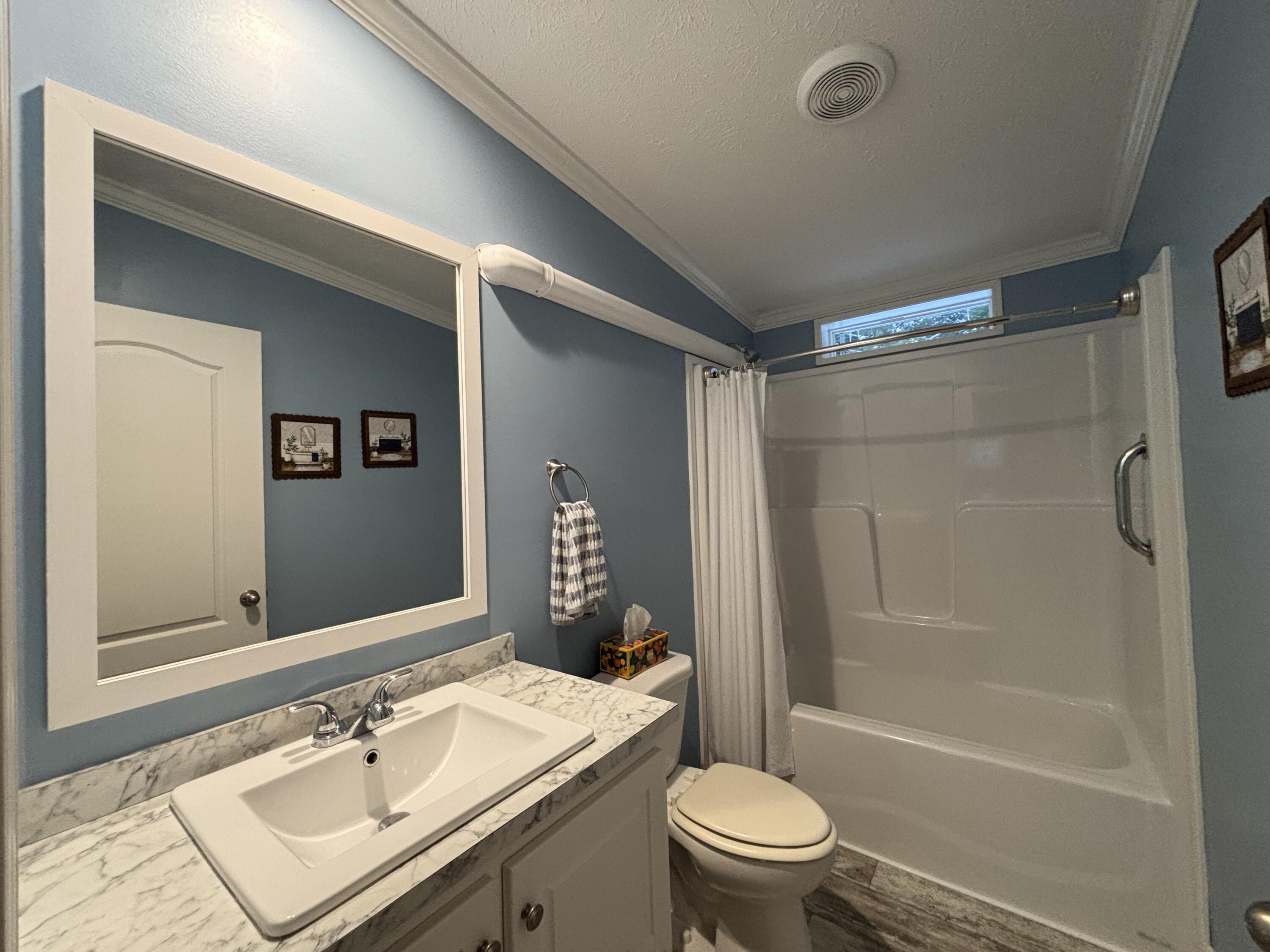 10 Alma Drive Lisbon ME 04250