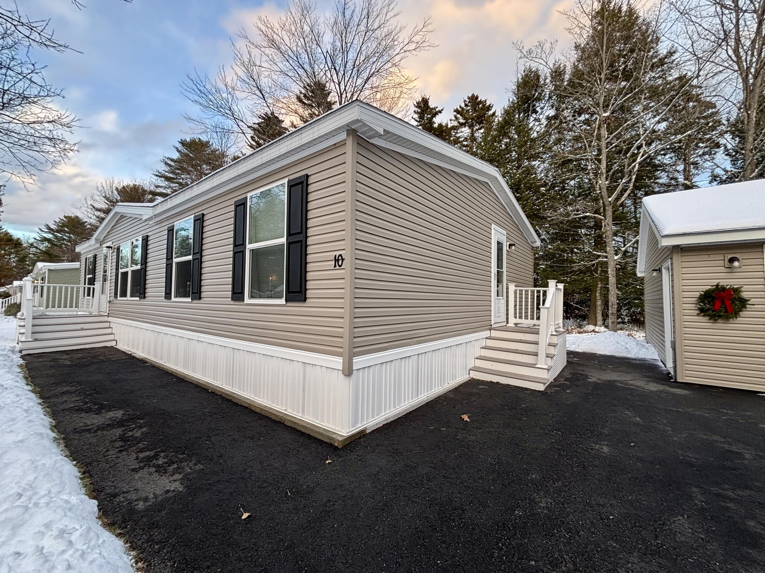 10 Alma Drive Lisbon ME 04250