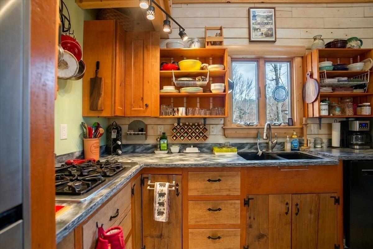 7 Abbott Hill Road West Paris ME 04289