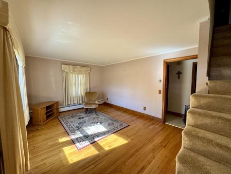 25 Sterling Street Waterville ME 04901