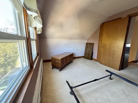 25 Sterling Street Waterville ME 04901