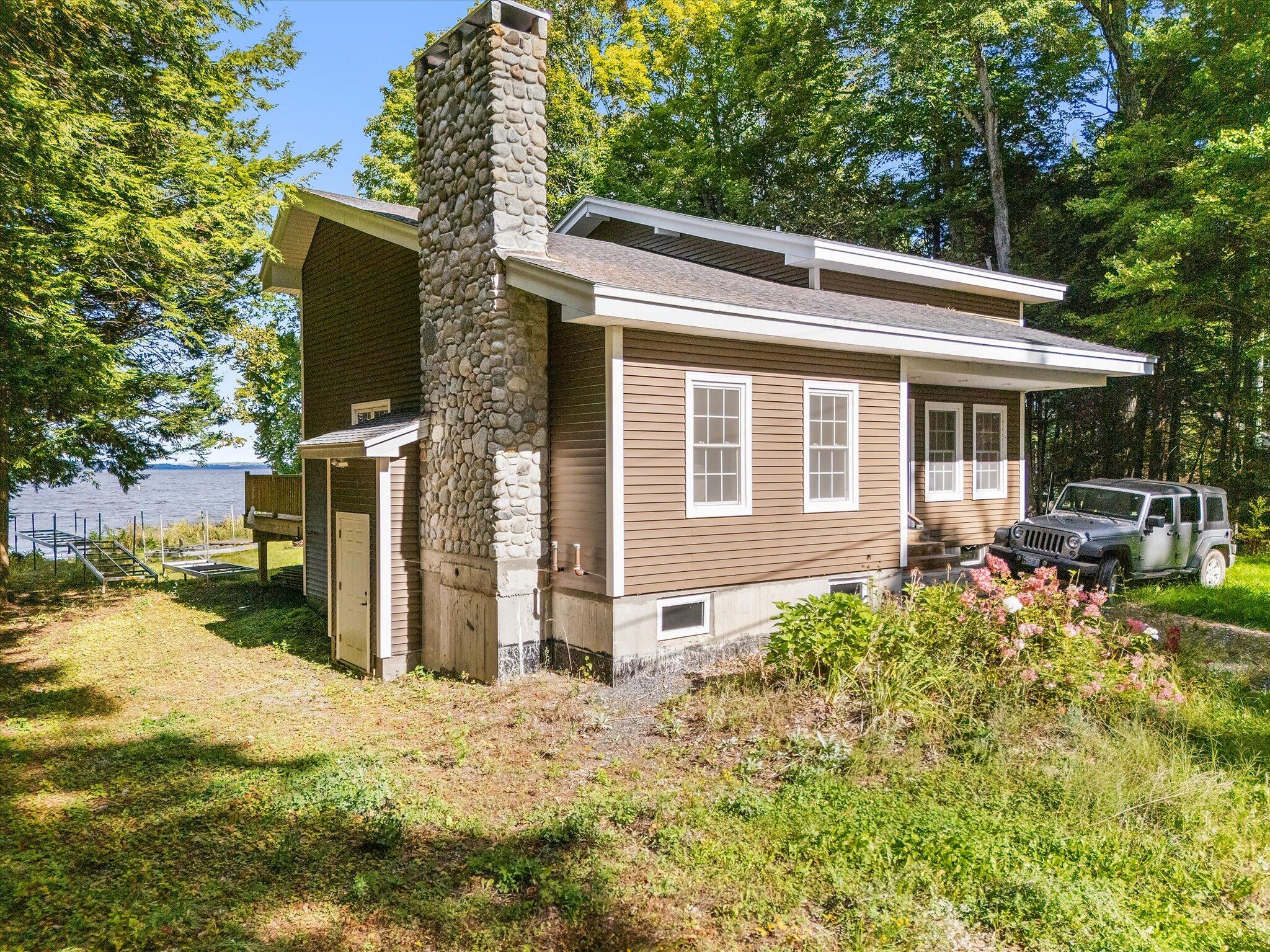 133 Hart Street Newport ME 04953