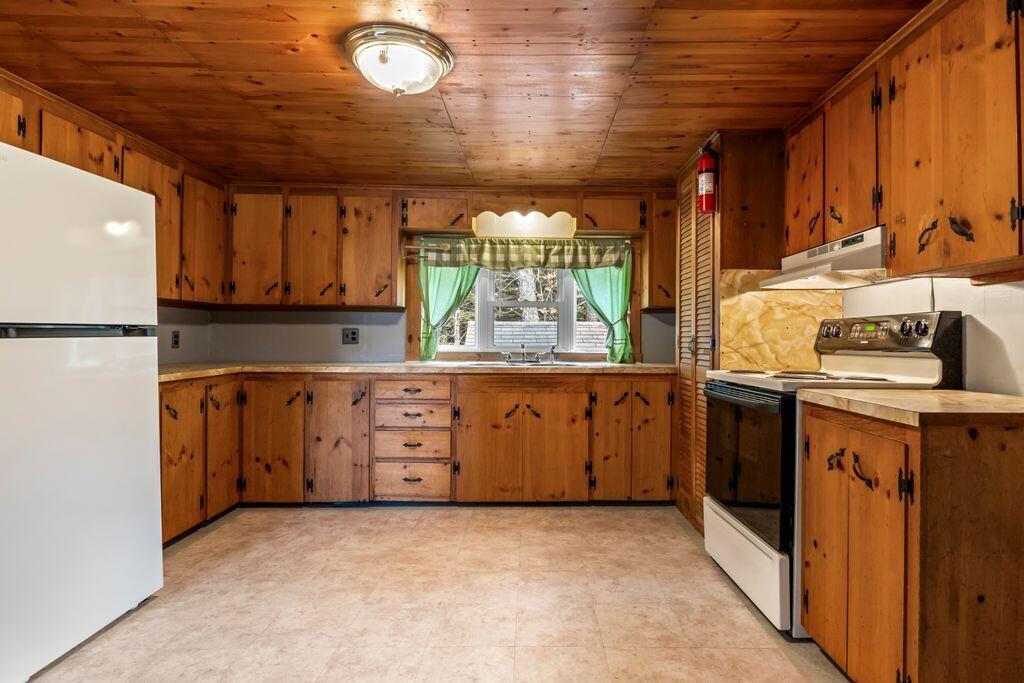 633 Norway Road Harrison ME 04040