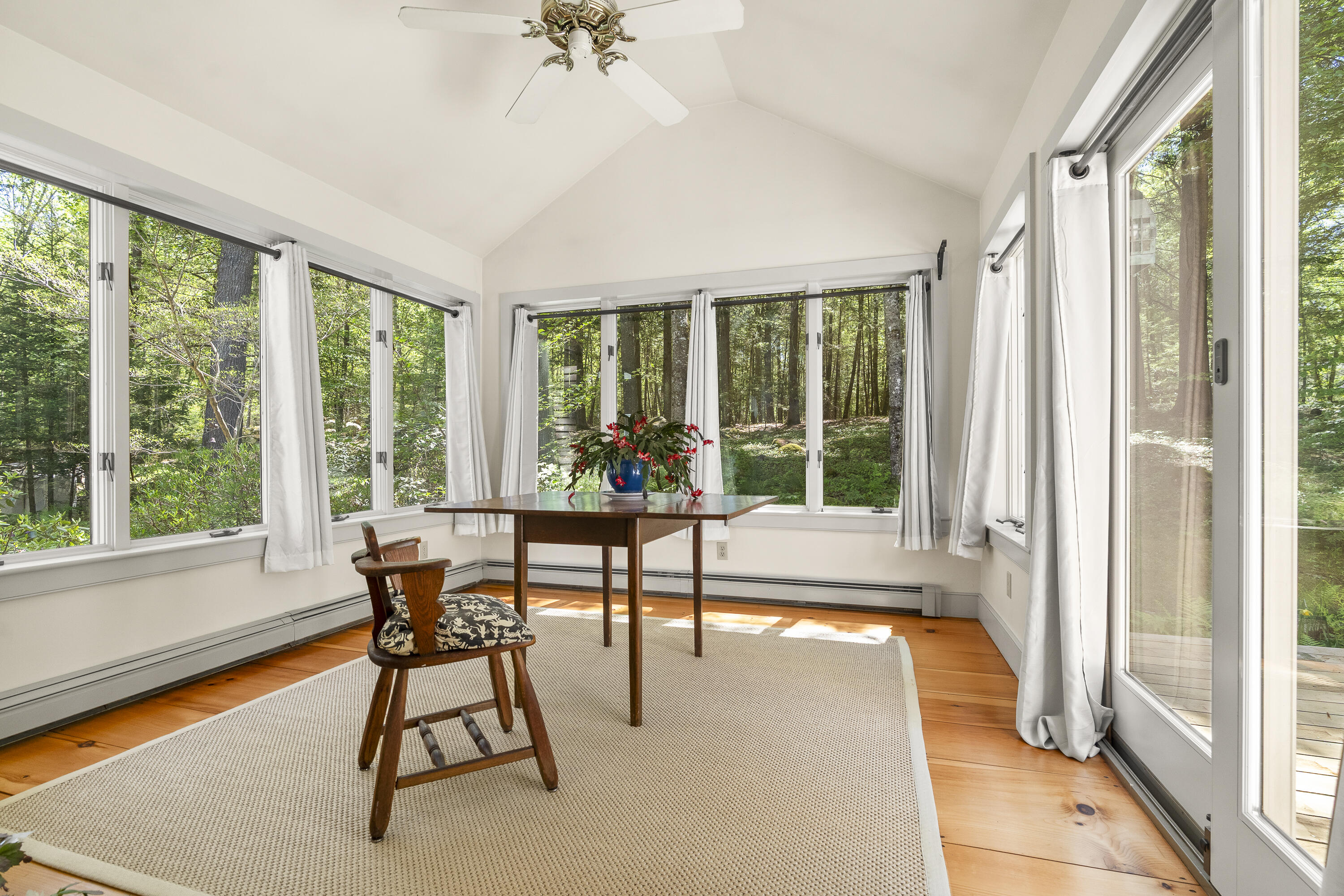 26 Stonebridge Circle Newcastle ME 04553