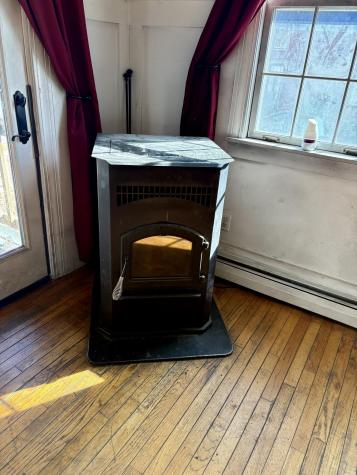 33 High Street Buckfield ME 04220