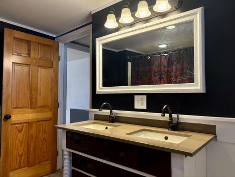 33 High Street Buckfield ME 04220