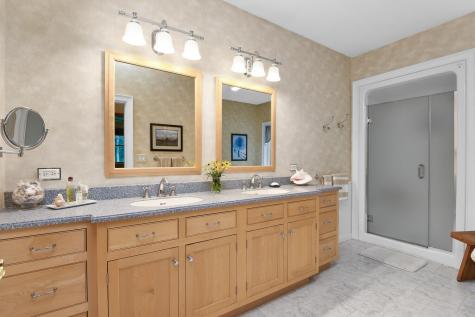 180 West Auburn Road Auburn ME 04210