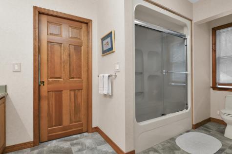 180 West Auburn Road Auburn ME 04210
