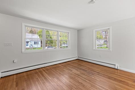 44 Bates Street Yarmouth ME 04096