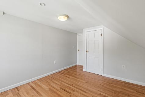 44 Bates Street Yarmouth ME 04096