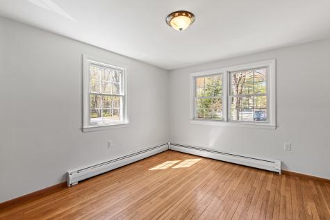 44 Bates Street Yarmouth ME 04096