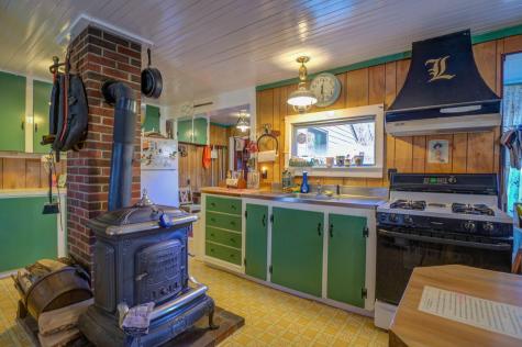 724 Greenwood Road Norway ME 04268