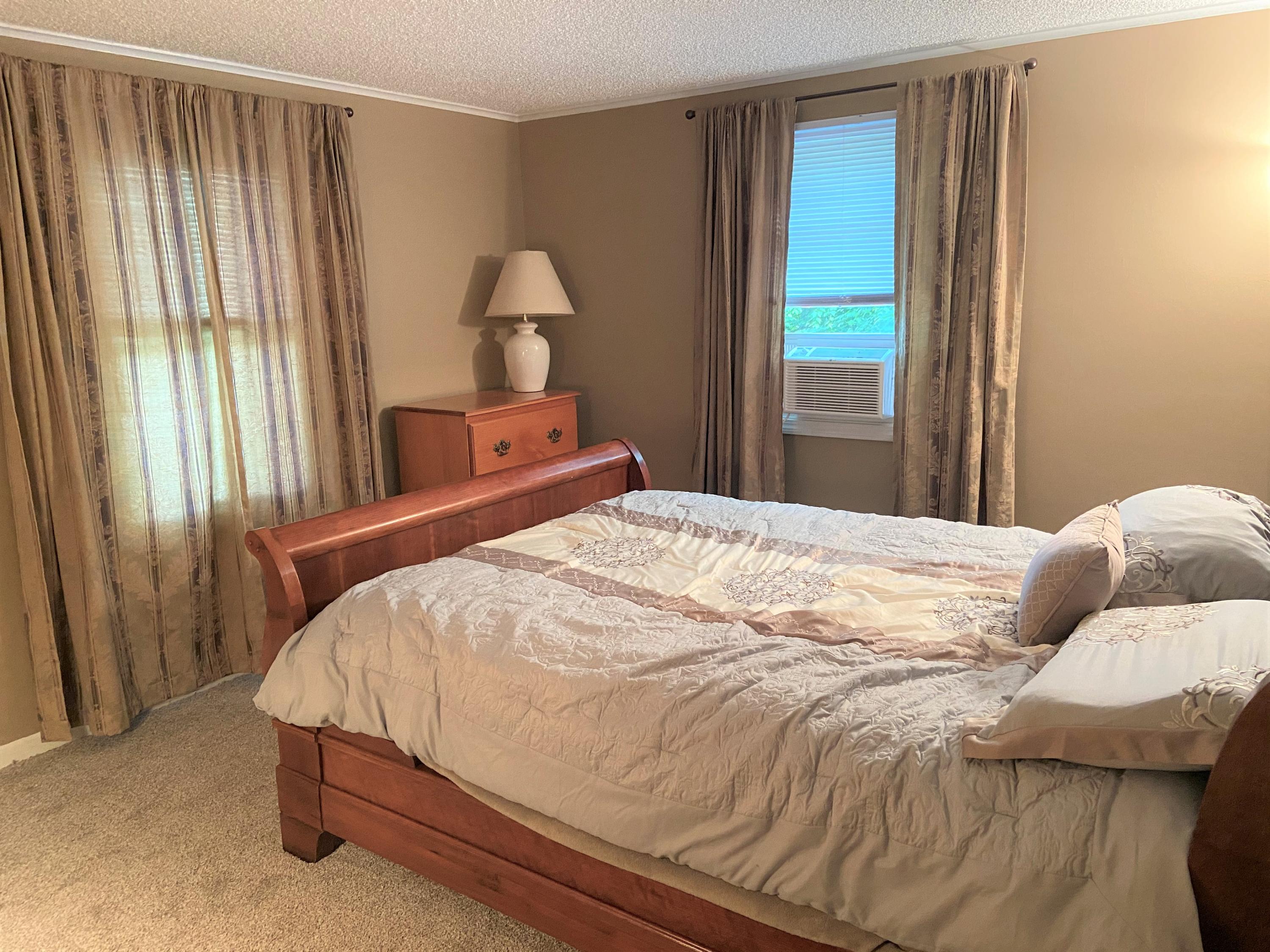 11 Country Acres Monmouth ME 04259