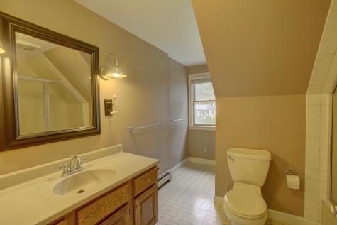 94 Oakwood Drive Yarmouth ME 04096
