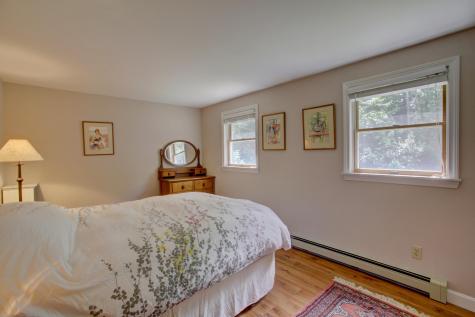 94 Oakwood Drive Yarmouth ME 04096