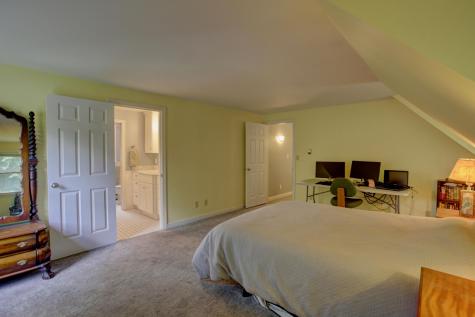 94 Oakwood Drive Yarmouth ME 04096