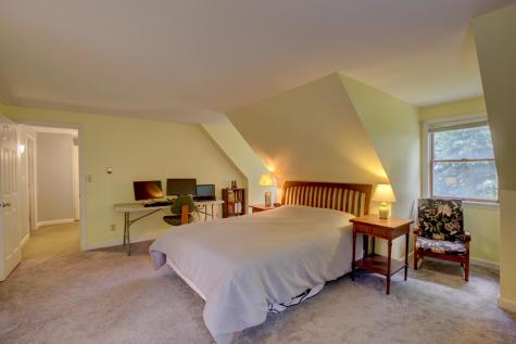 94 Oakwood Drive Yarmouth ME 04096