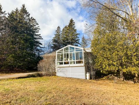 6 Nob Hill Road Hancock ME 04640