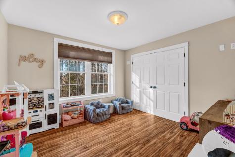 21 Glazier Lane Levant ME 04456