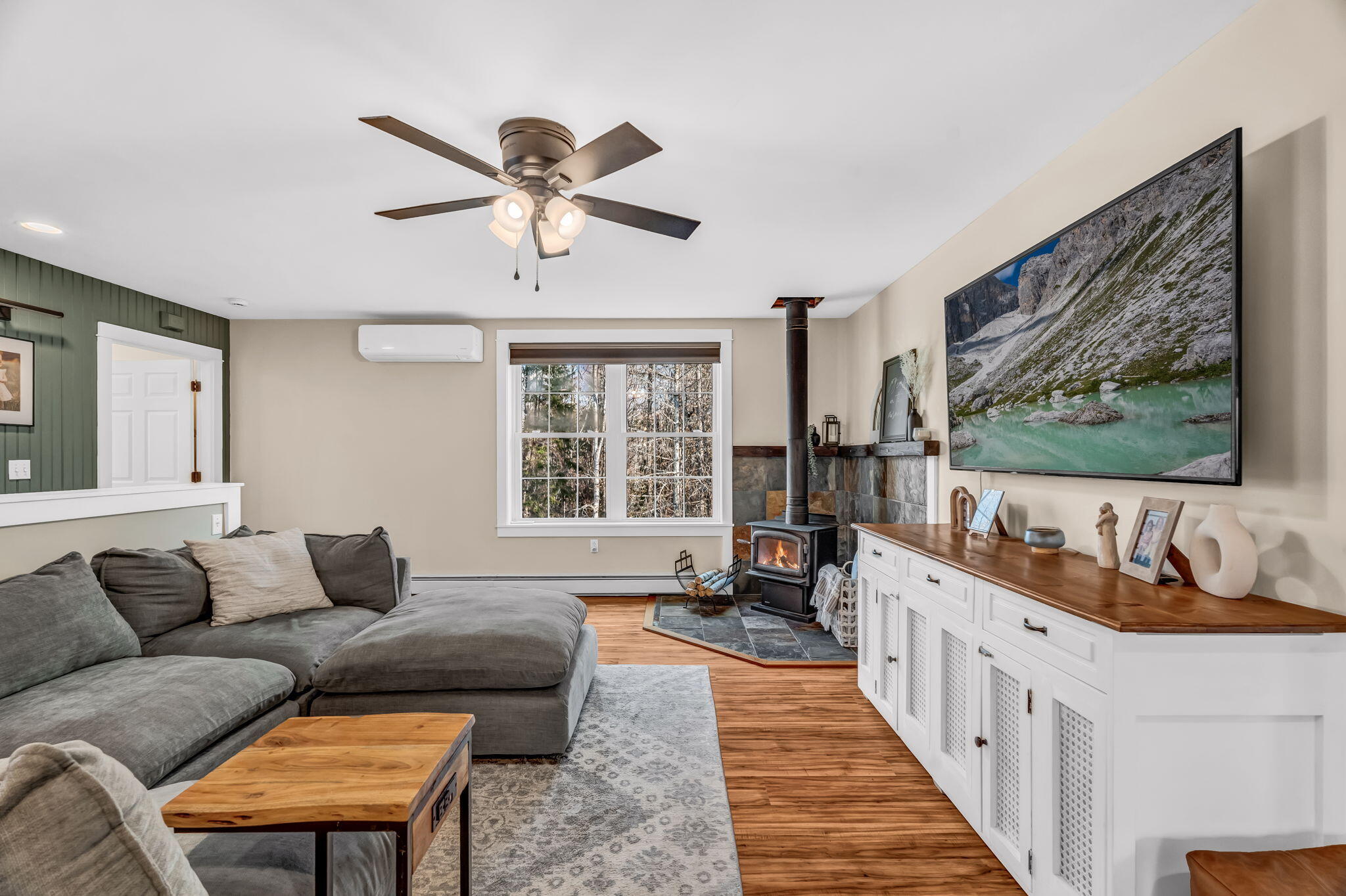 21 Glazier Lane Levant ME 04456