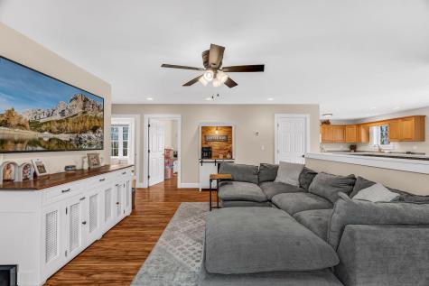 21 Glazier Lane Levant ME 04456