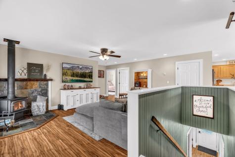 21 Glazier Lane Levant ME 04456