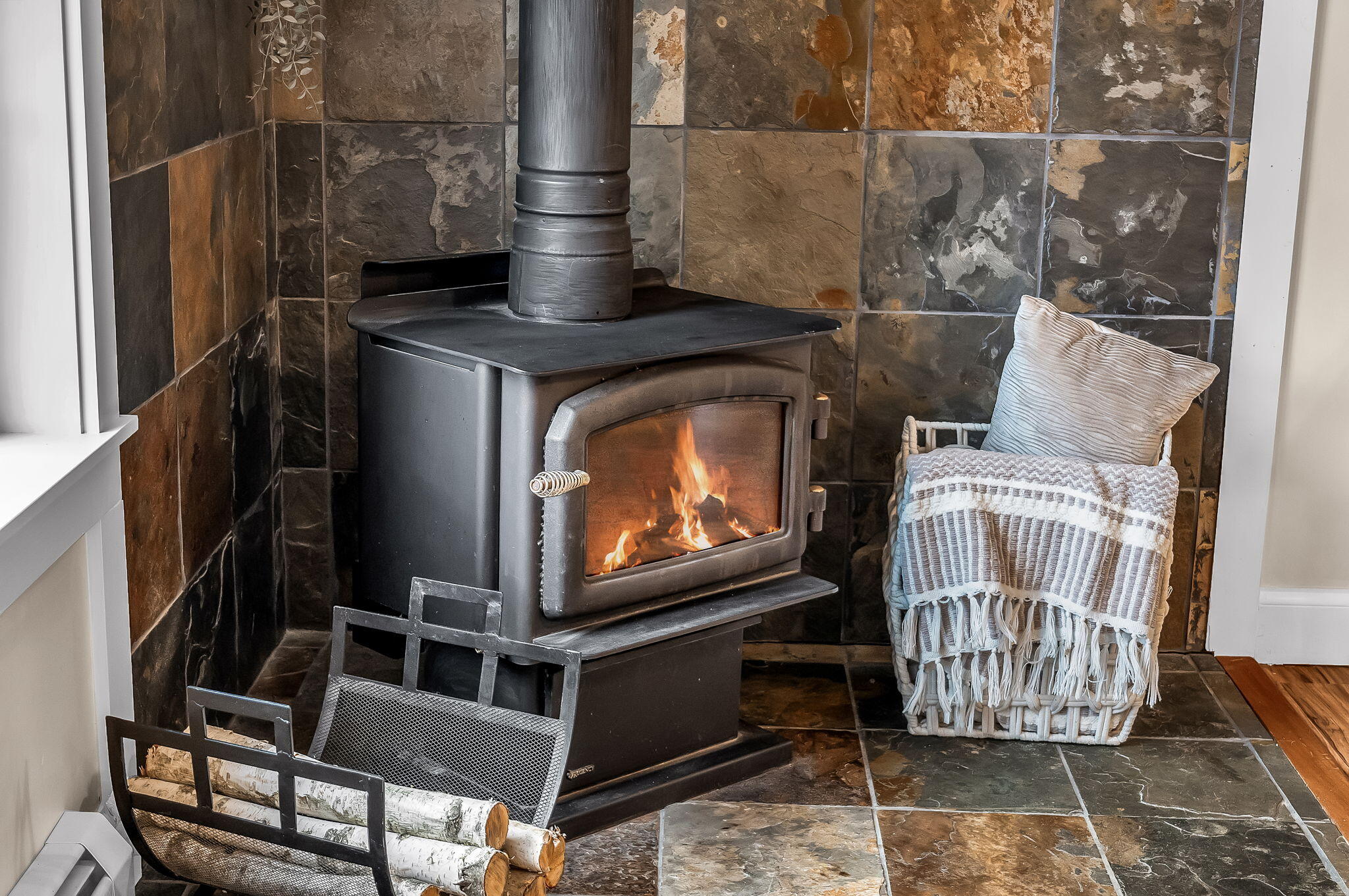 21 Glazier Lane Levant ME 04456