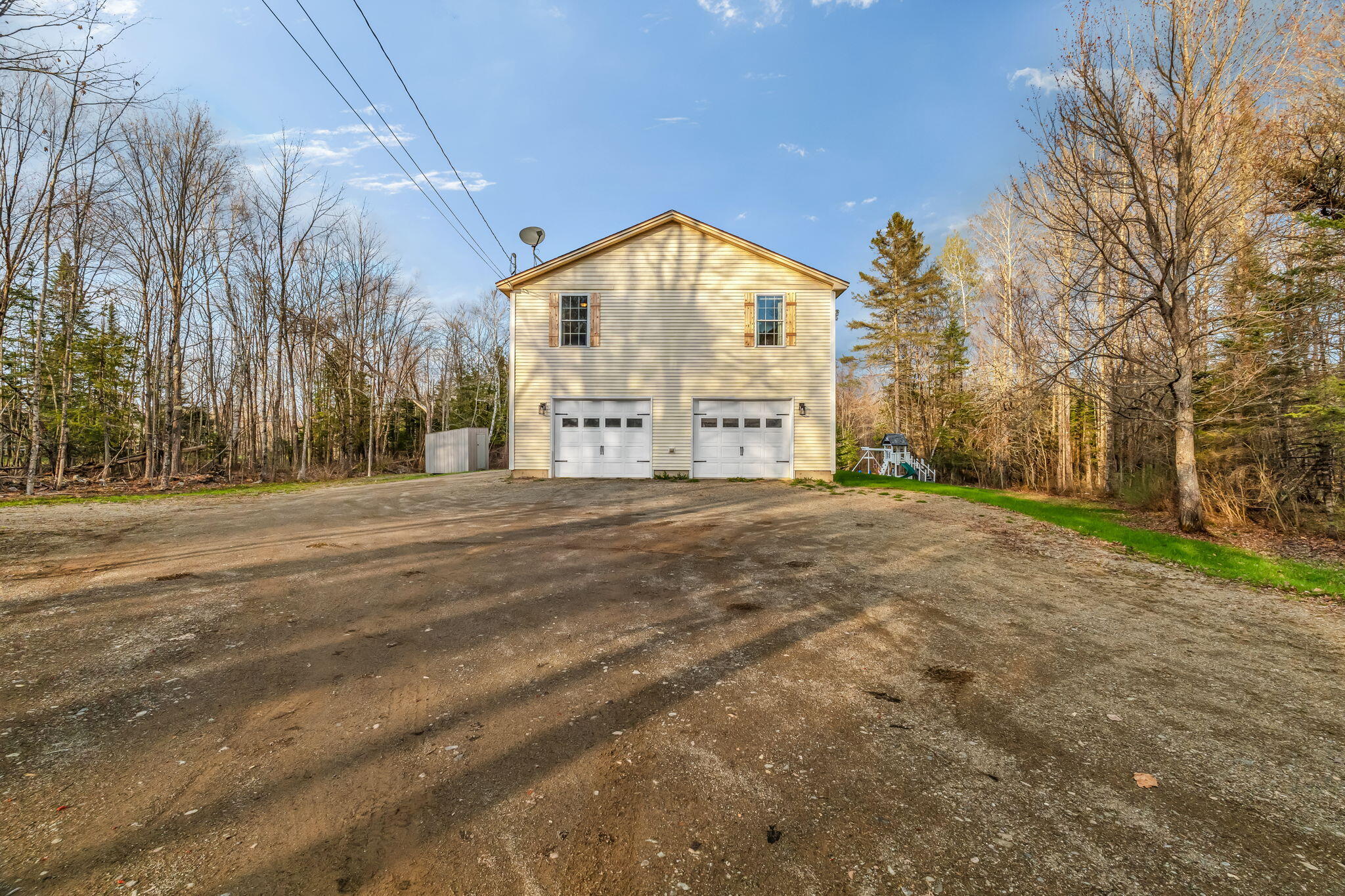 21 Glazier Lane Levant ME 04456