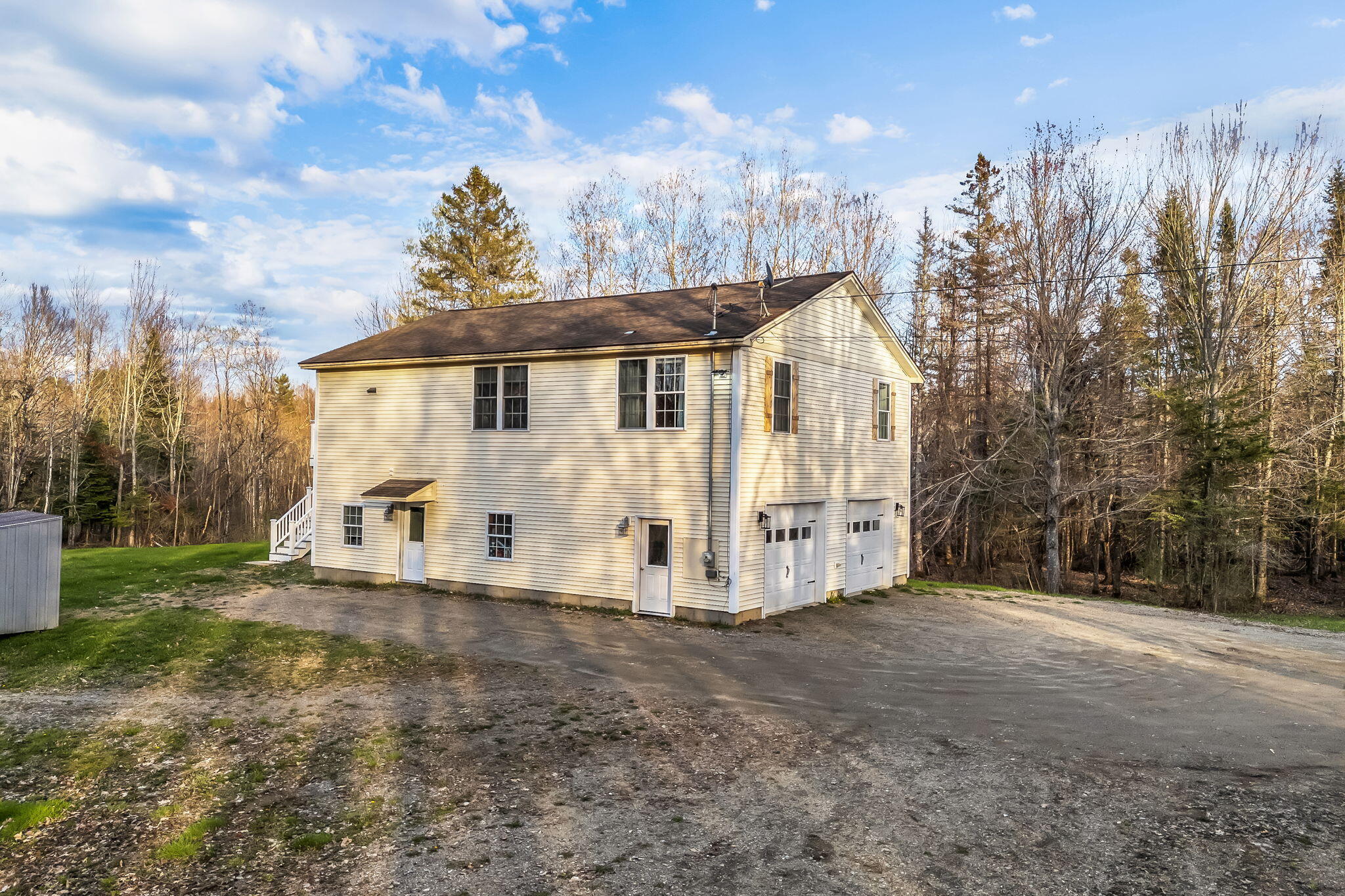 21 Glazier Lane Levant ME 04456