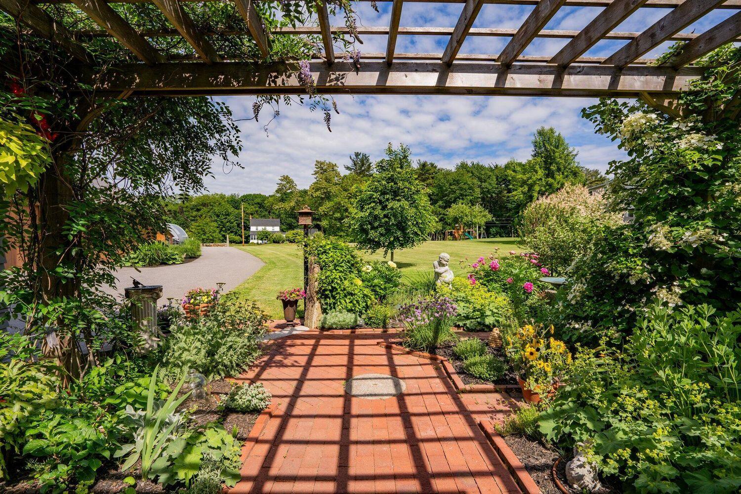 158 Alewive Road Kennebunk ME 04043