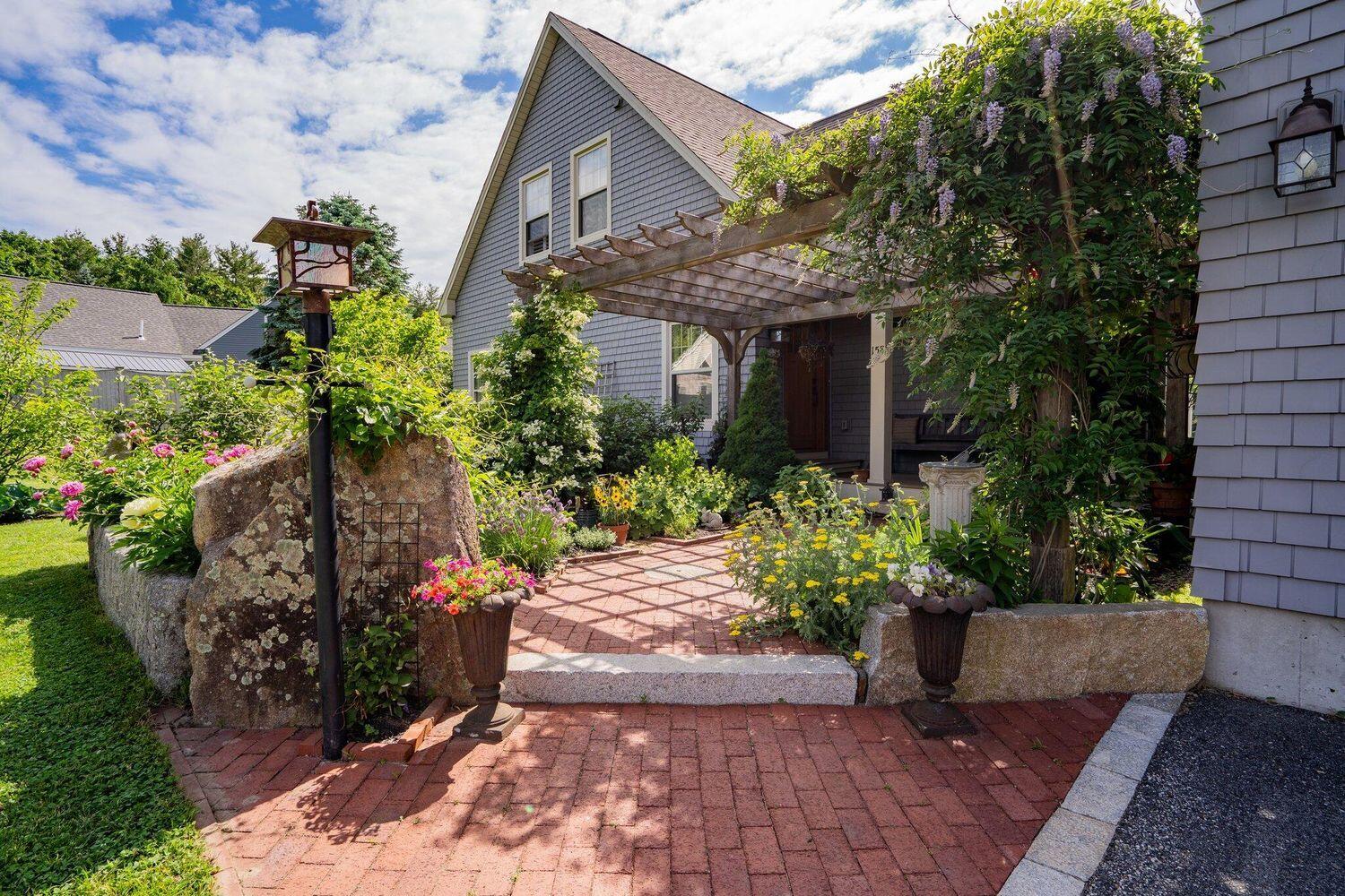 158 Alewive Road Kennebunk ME 04043