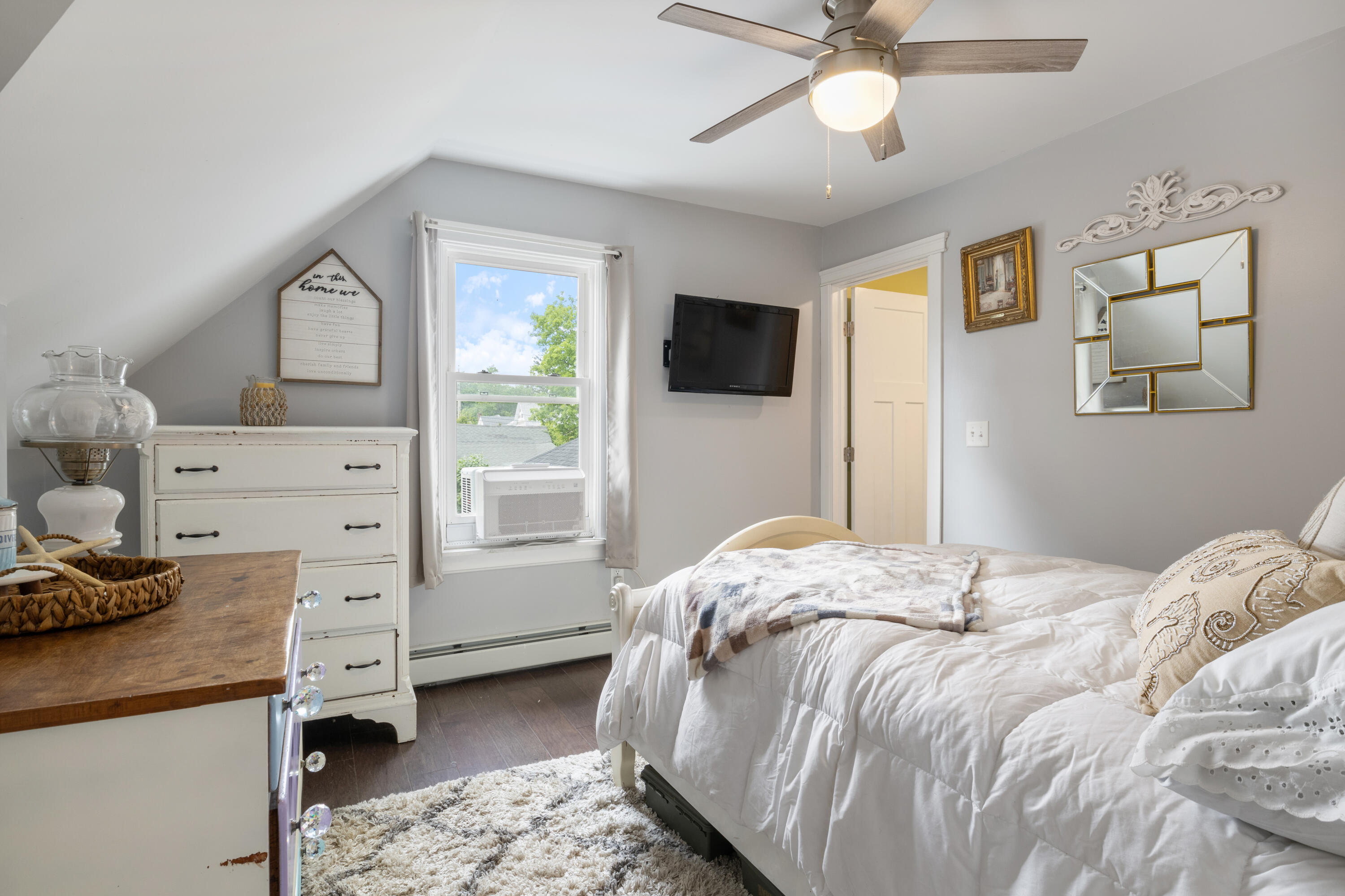 32 W W. Old Orchard Avenue Old Orchard Beach ME 04064