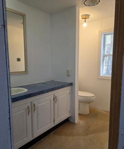 62 Squire Court Winthrop ME 04364